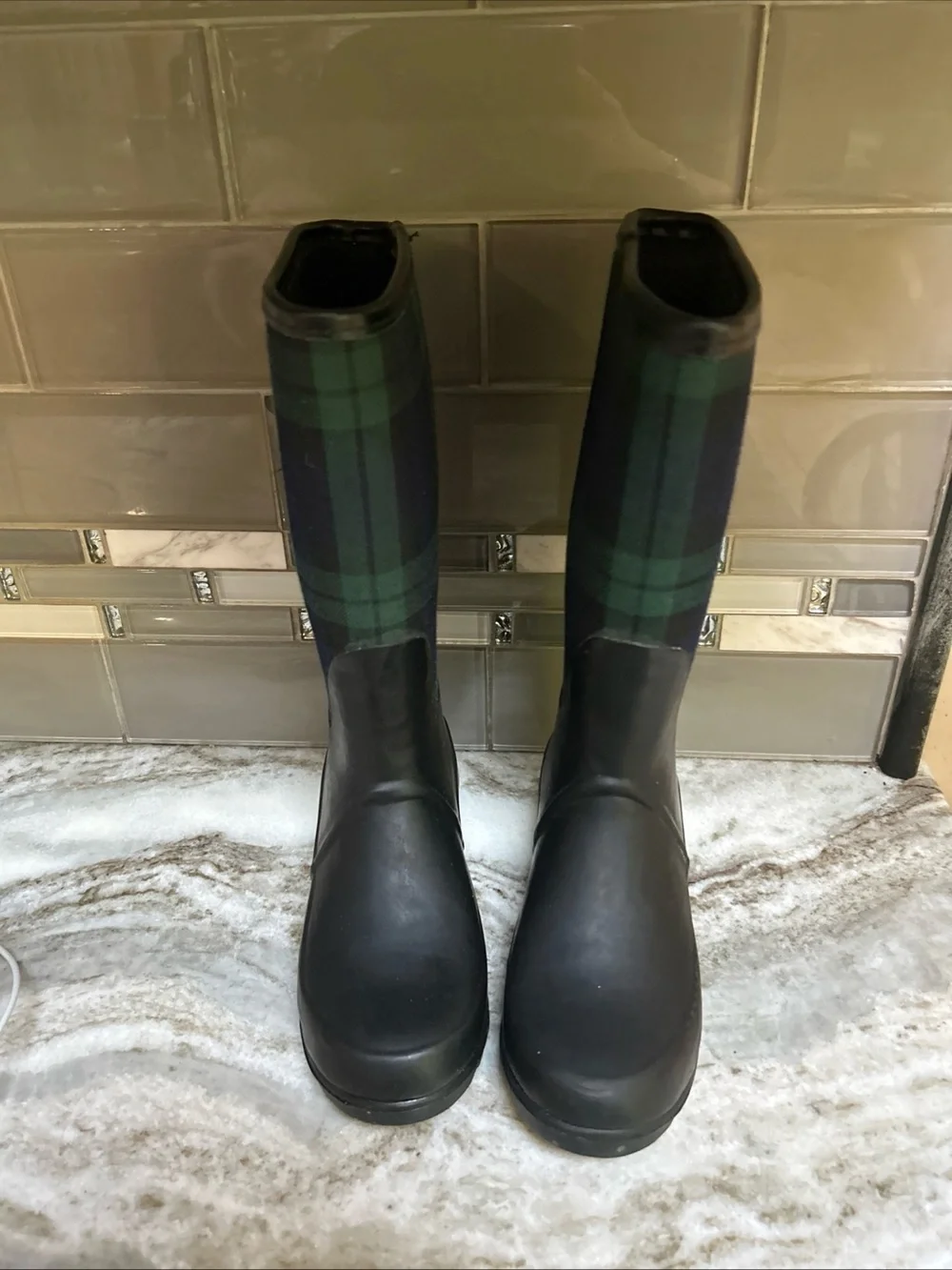 POLO Ralph Lauren Rain Boots Unisex Youth Girls/Boys Kids Navy Plaid  Sz 2. Good